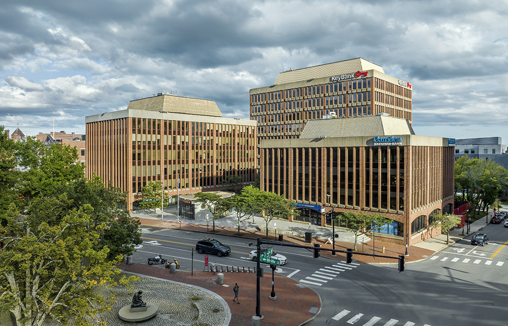 Norman, Hanson & DeTroy renews 26,565 s/f lease at 220 Middle St. Portland, ME